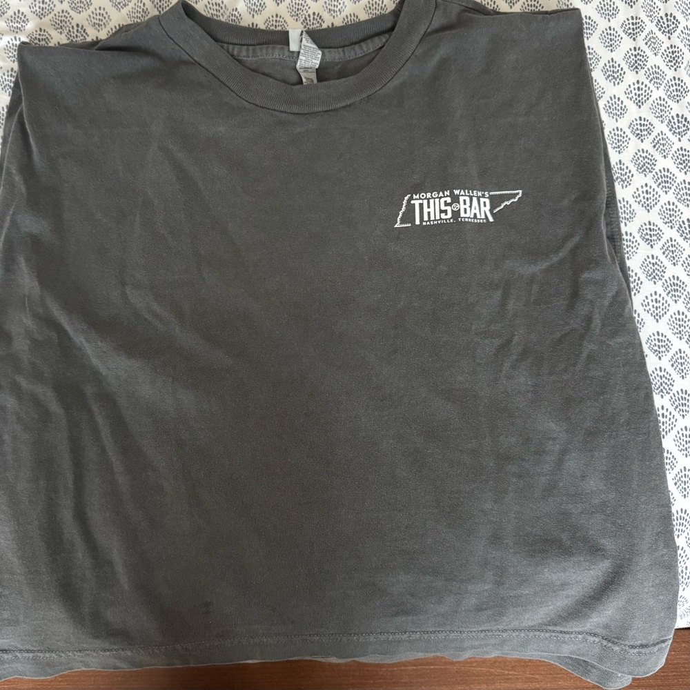 Gray Short muscle tank from Morgan Wallen’s This Bar